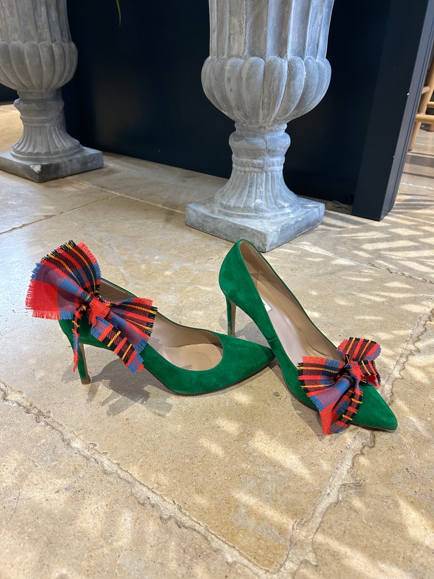 Leslie tartan shoe clips