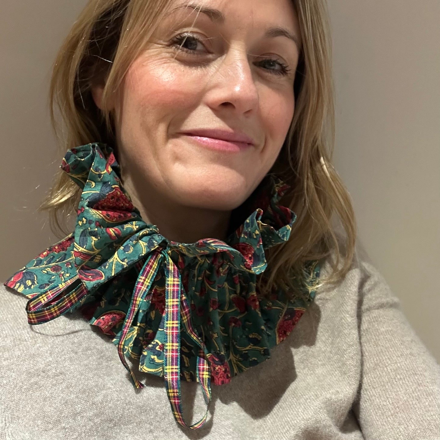 Frilly collar - Drummond teal