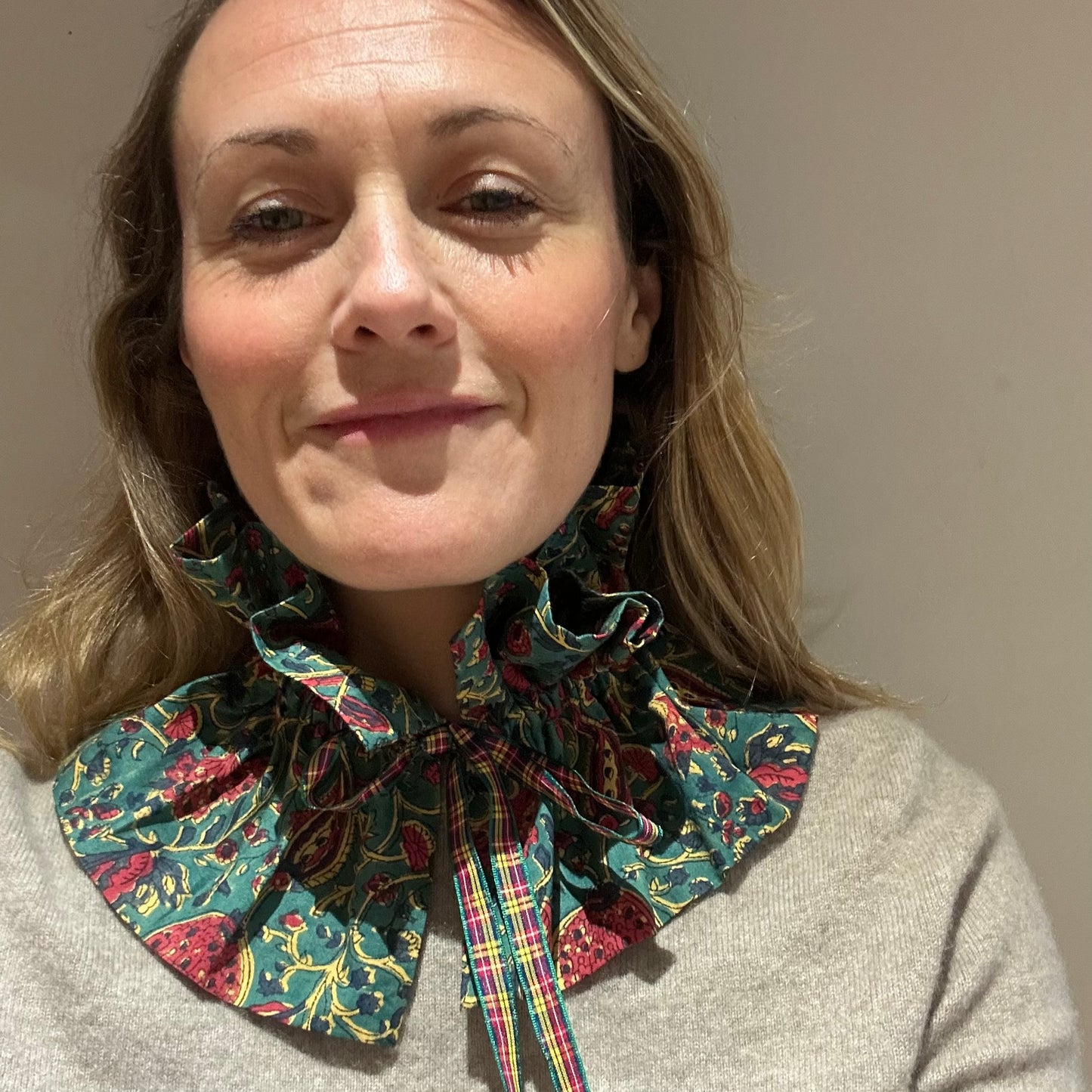 Frilly collar - Drummond teal