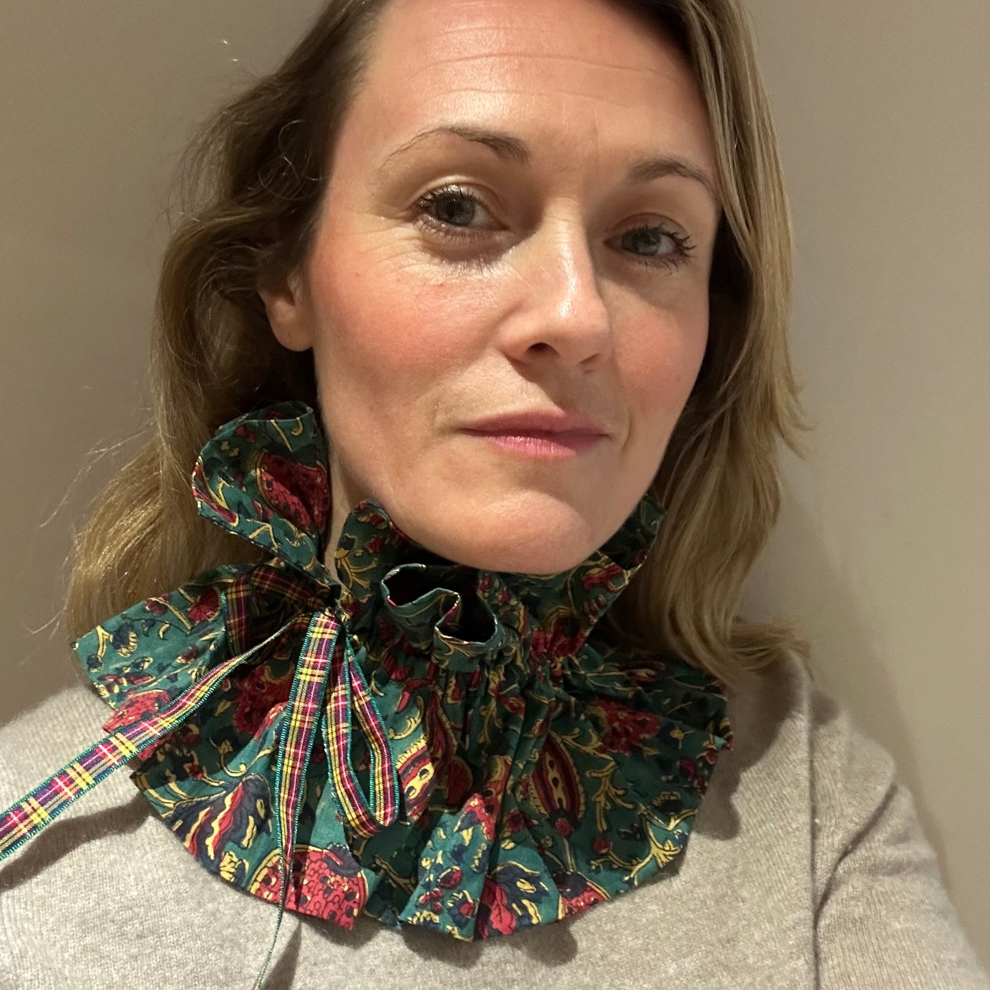 Frilly collar - Drummond teal