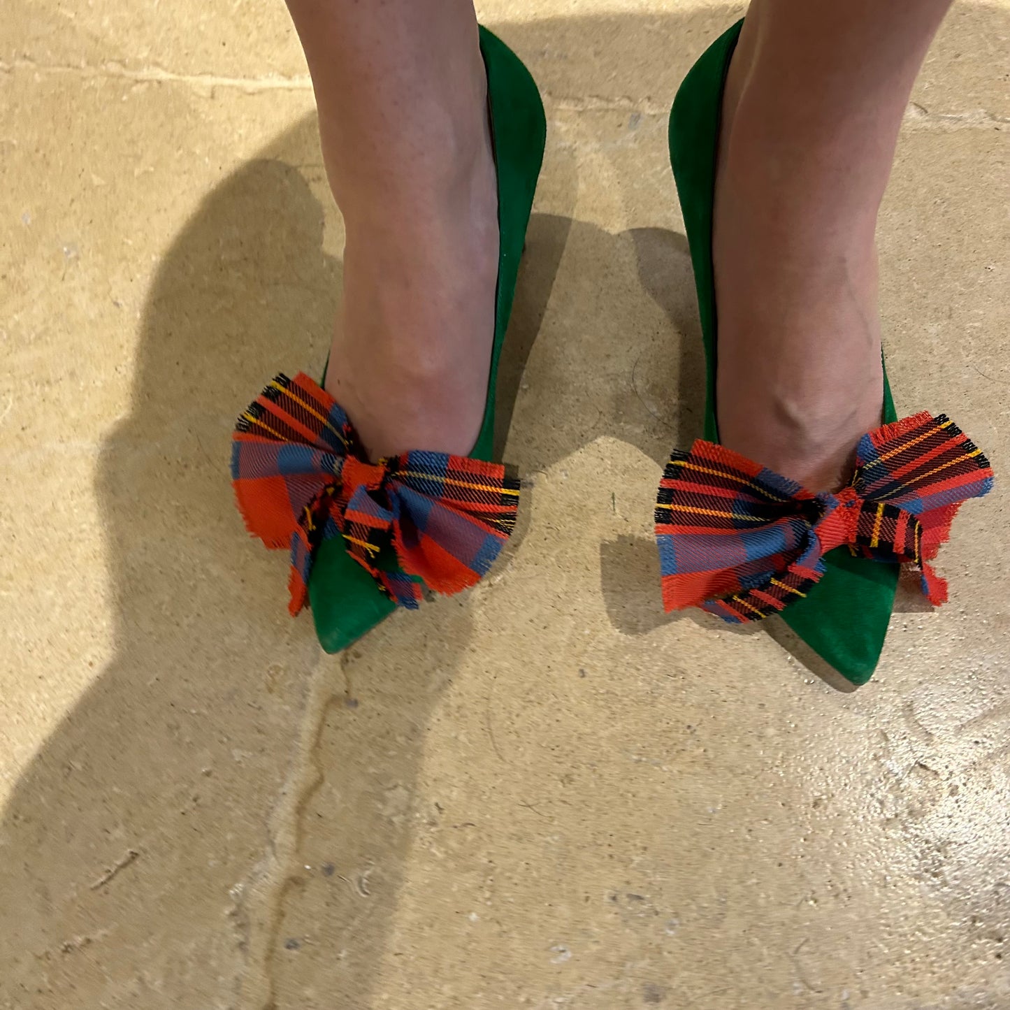 Leslie tartan shoe clips