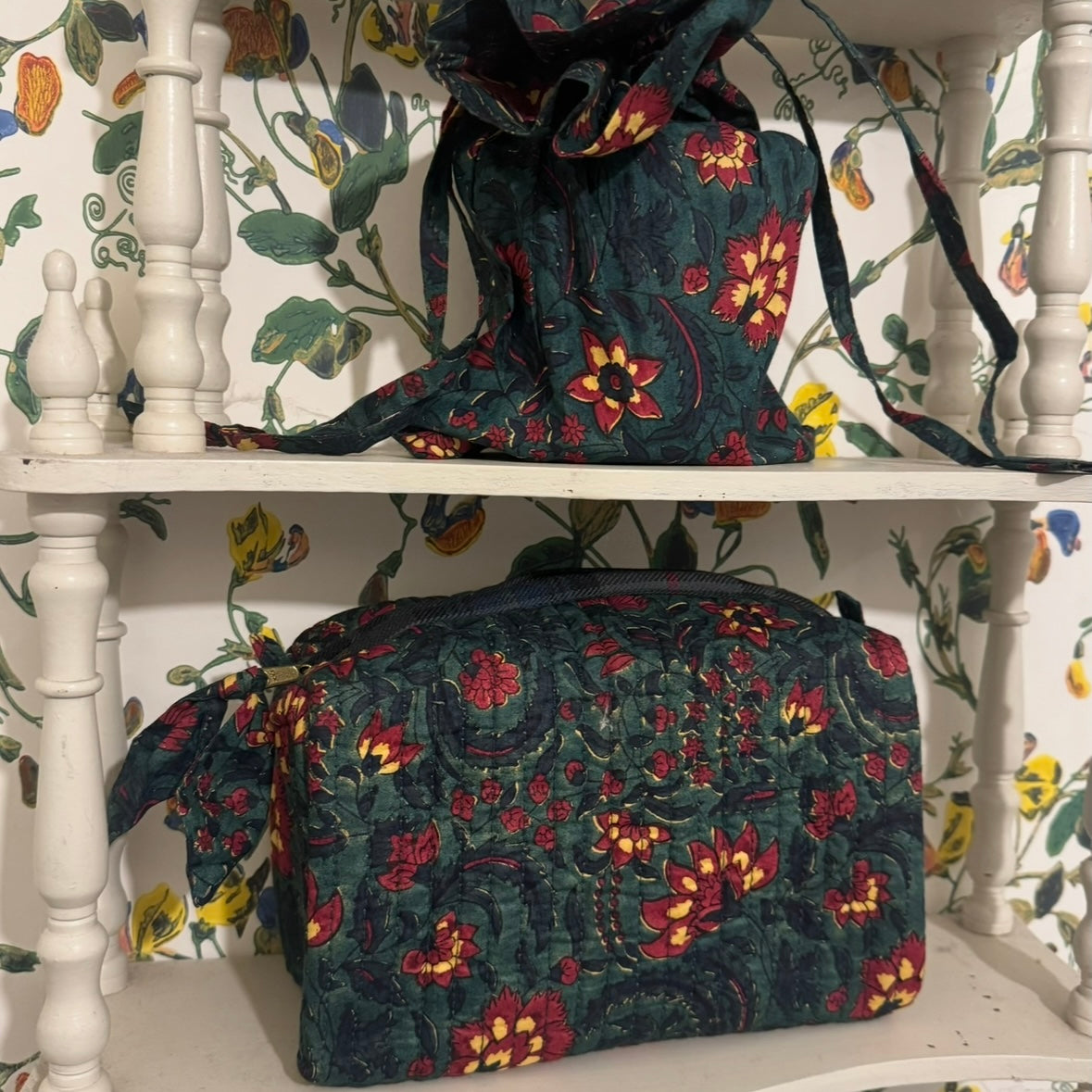 Stewart wash bag